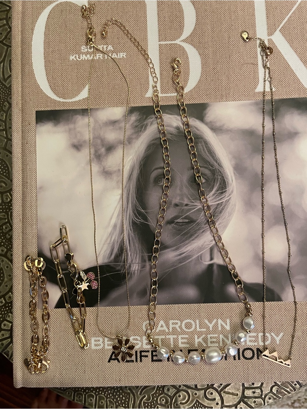 Gold  Accent Necklacesfor Women - and bracelets